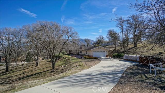 Tehachapi, CA 93561,29450 Stallion Springs DR