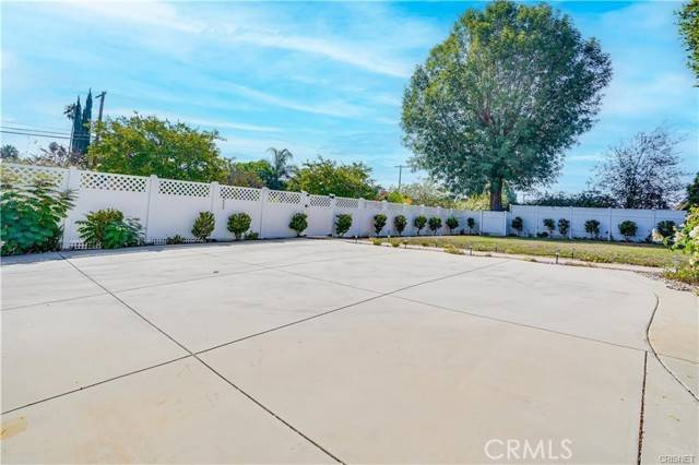 West Hills, CA 91304,7843 Woodlake AVE