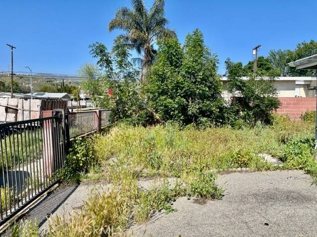 Pacoima, CA 91331,12736 Montford ST