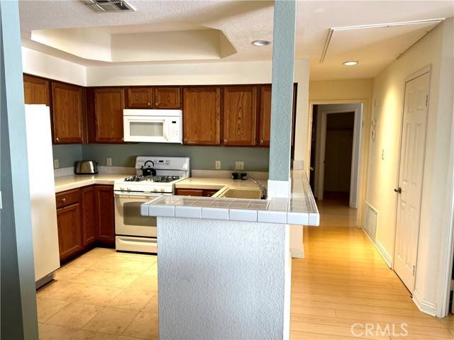 Sherman Oaks, CA 91401,5420 Sylmar AVE 206