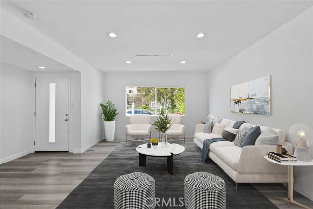 Northridge, CA 91324,19400 Parthenia ST