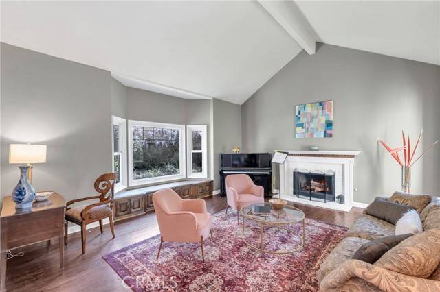 Chatsworth, CA 91311,21440 Laker CT