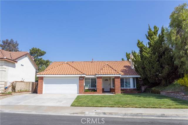 Canyon Country, CA 91351,20313 Lewendo CT