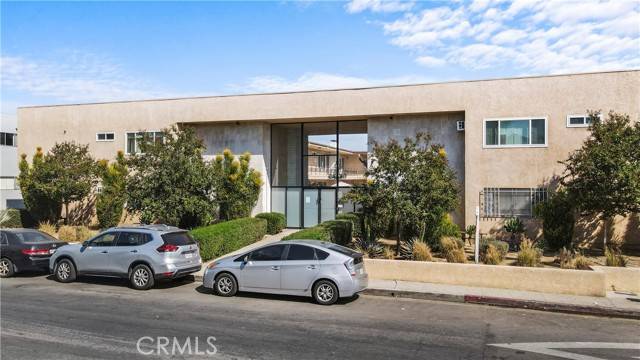 Valley Village, CA 91607,5232 Corteen PL 15