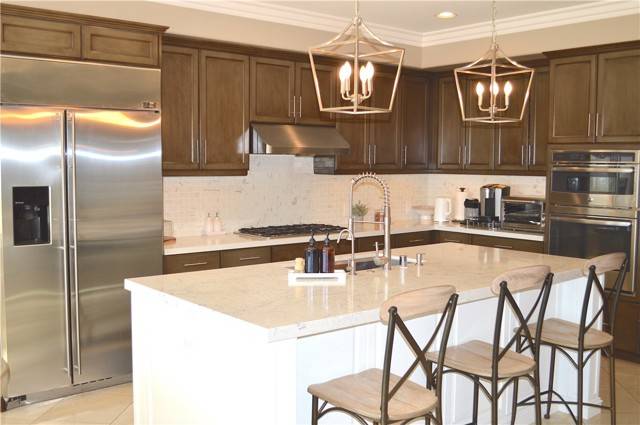 Porter Ranch, CA 91326,20748 Campania LN