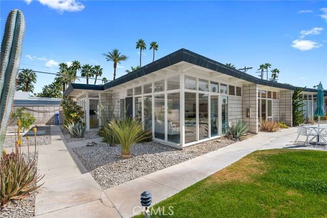 Palm Springs, CA 92262,2244 E Tahquitz Canyon WAY 5