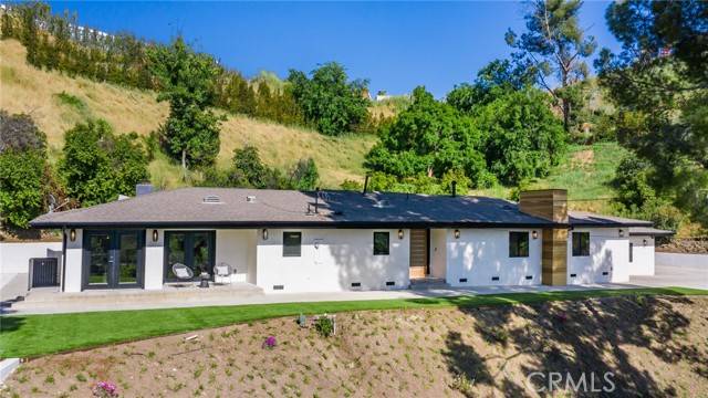 Woodland Hills, CA 91364,5171 Dumont PL