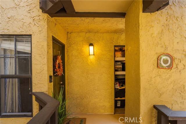 Laguna Hills, CA 92653,25561 Indian Hill LN O