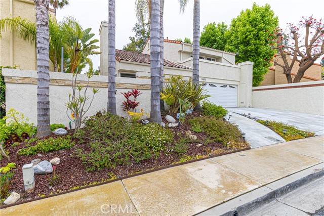 Laguna Hills, CA 92653,24862 Luna Bonita DR