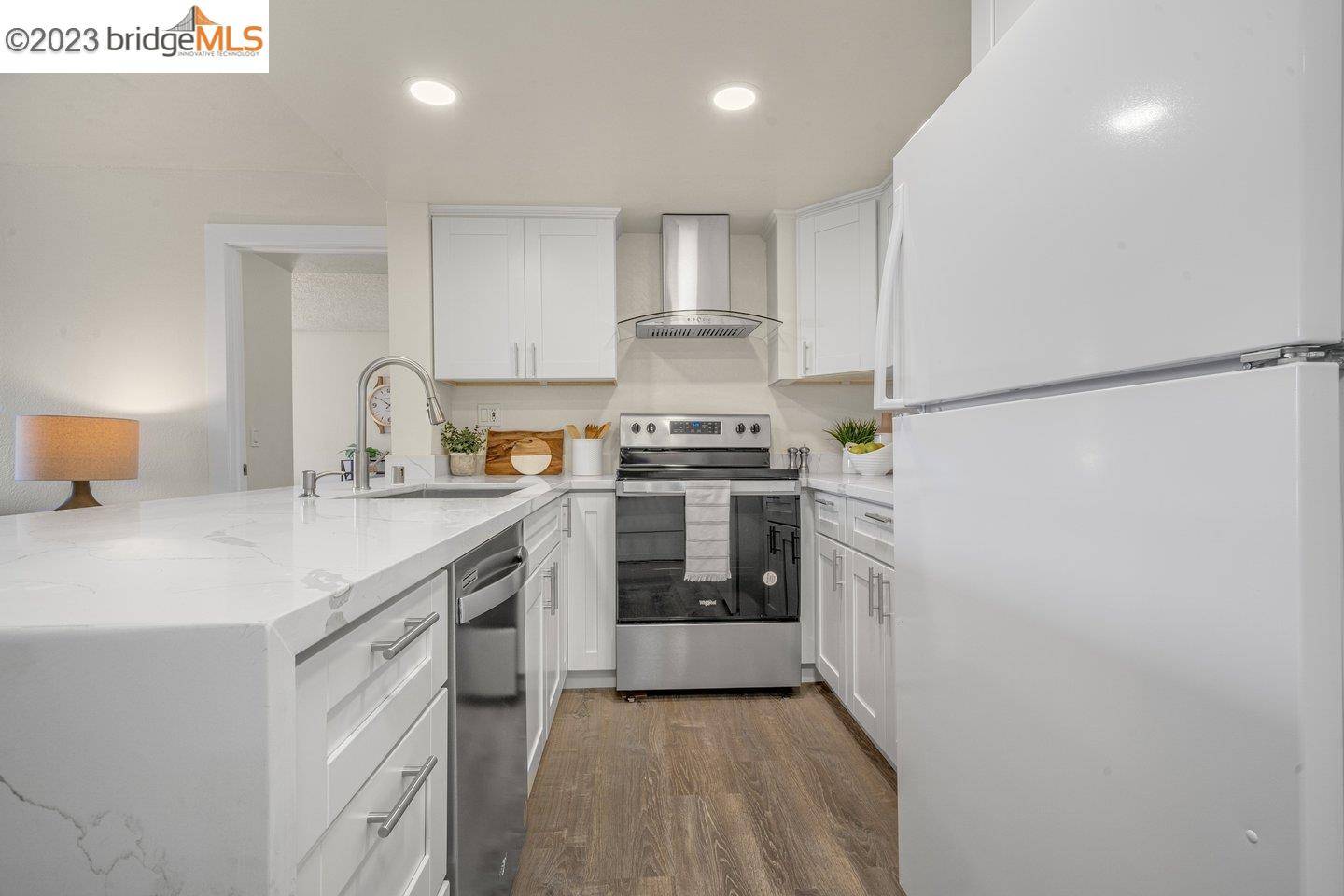 Albany, CA 94706,545 Pierce St 2102