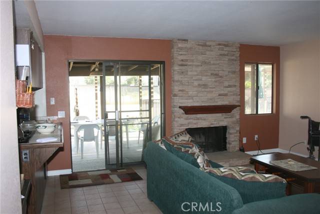 Jurupa Valley, CA 92509,8273 Santiago CIR