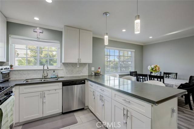 Chatsworth, CA 91311,10030 Owensmouth AVE 92