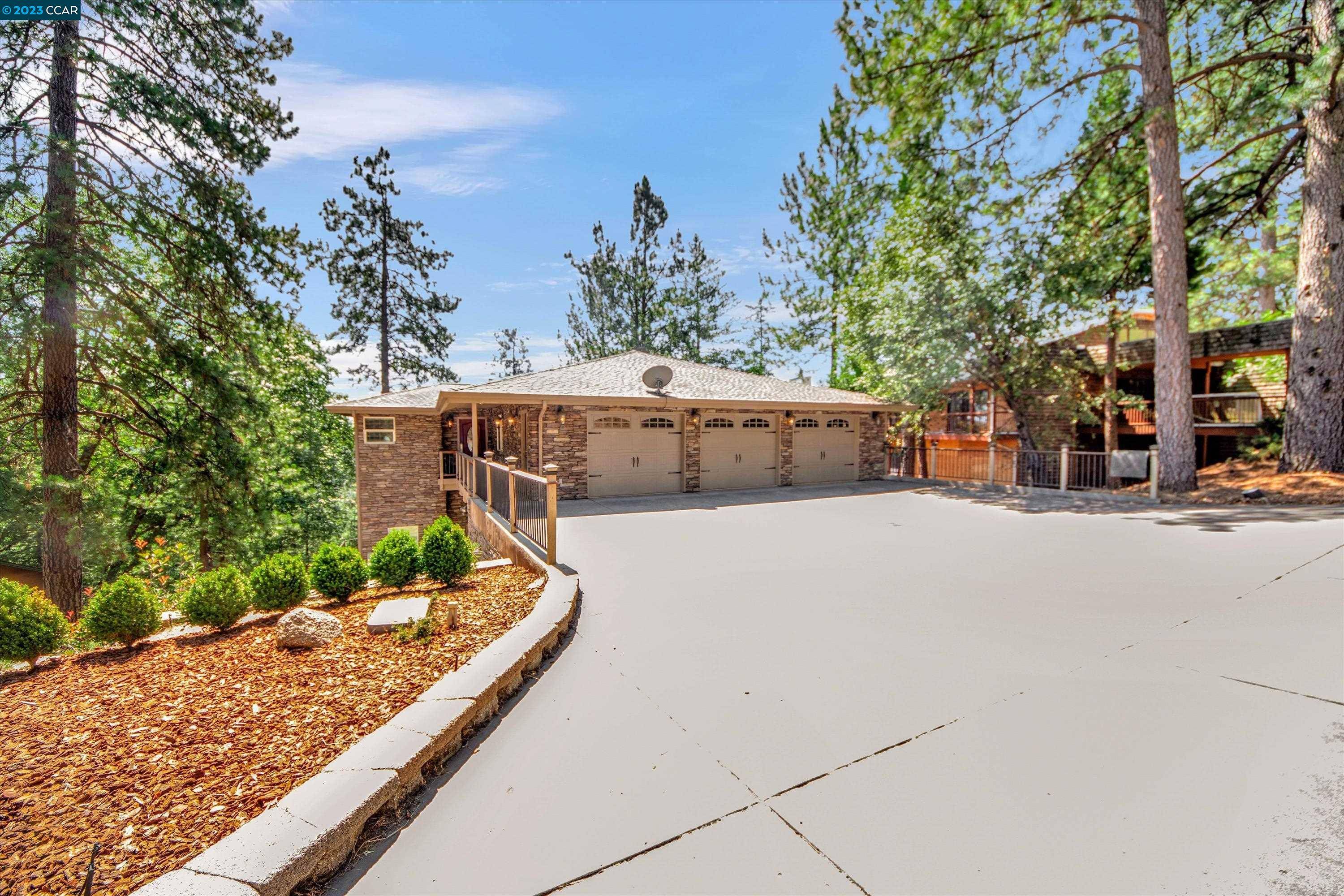 Grass Valley, CA 95949,16965 Lawrence WAY