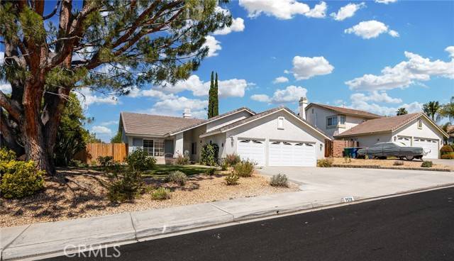 Highland, CA 92346,7572 Lochinvar CT