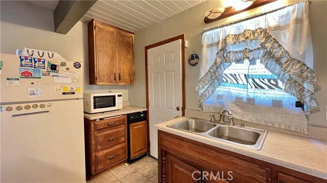 Rimforest, CA 92378,1241 Bear Springs RD