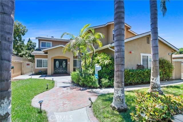 Santa Ana, CA 92703,950 W Pine ST