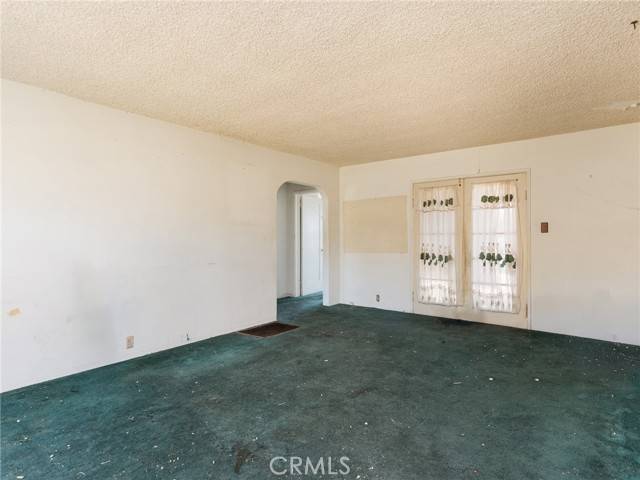 Los Angeles, CA 90047,1520 W 121st ST