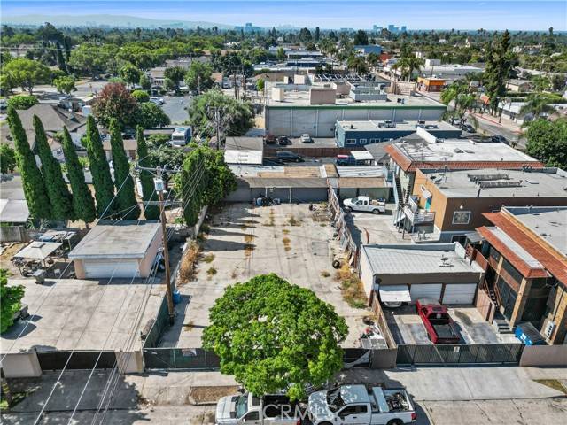 Santa Ana, CA 92701,112 E Camile ST
