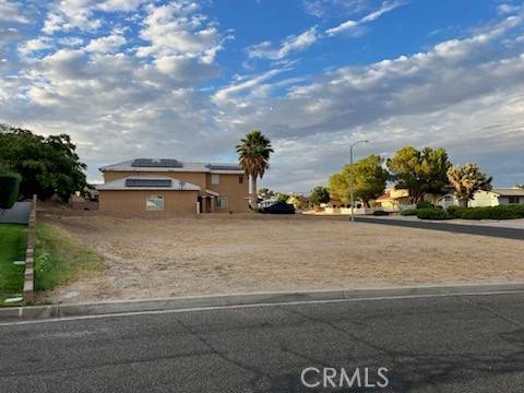 Helendale, CA 92342,14684 Echo LN