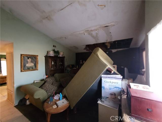 Jurupa Valley, CA 91752,3035 Cabernet DR