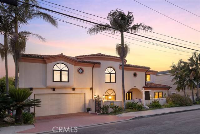 Manhattan Beach, CA 90266,917 Pacific AVE