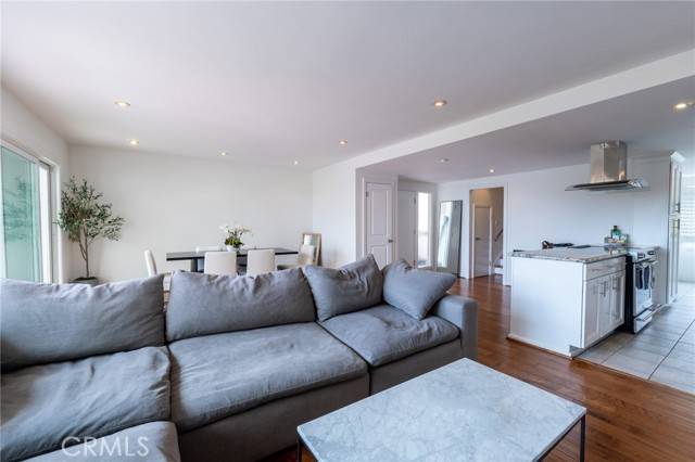 Malibu, CA 90265,23926 De Ville Way D