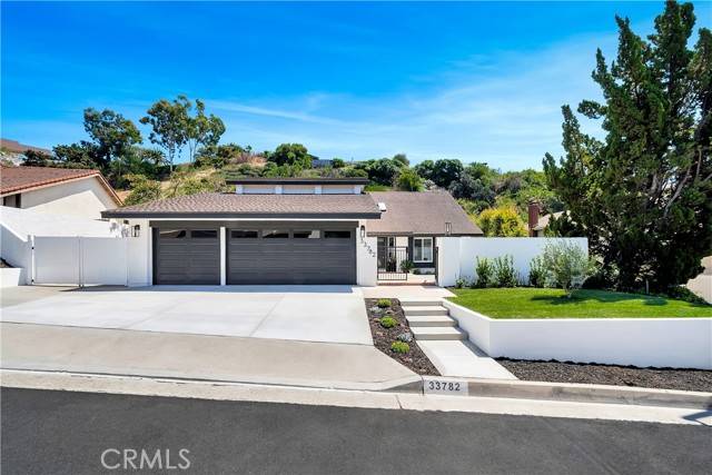 San Juan Capistrano, CA 92675,33782 Via De Agua