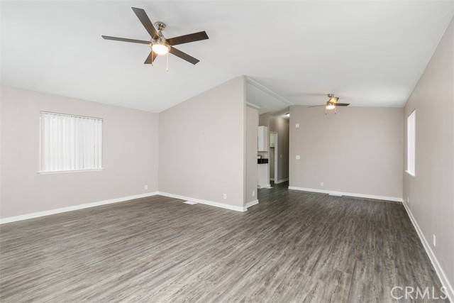 Anaheim, CA 92807,5815 E La Palma AVE 6