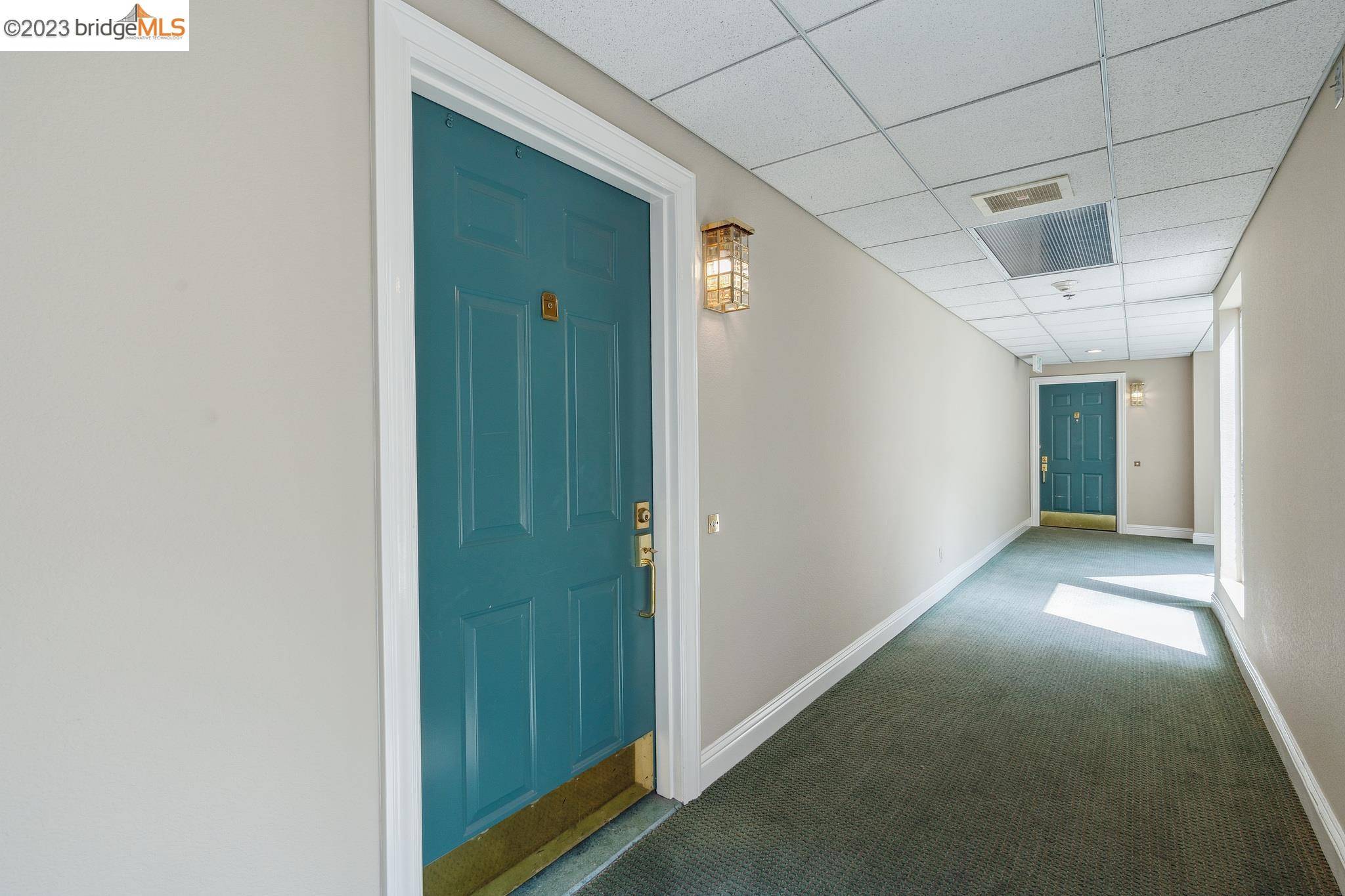 Albany, CA 94706-1053,535 Pierce Street 1102