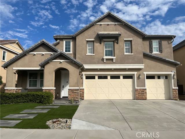 Saugus, CA 91350,22352 Windriver CT