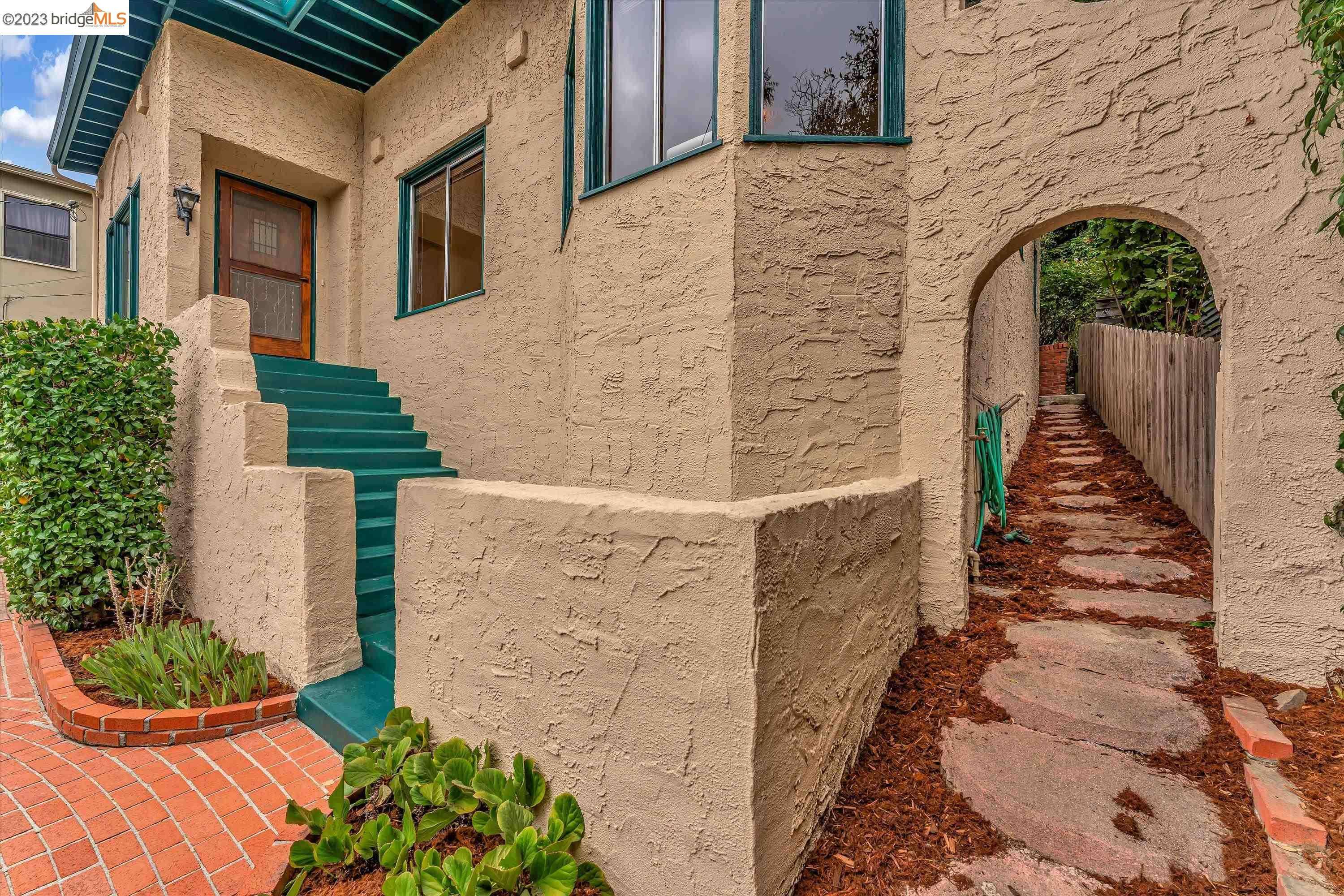Albany, CA 94706,881 Washington Ave