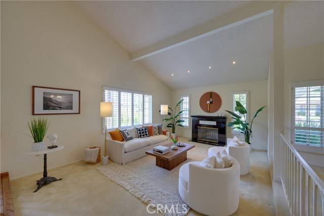 Chatsworth, CA 91311,10916 Sunnybrae AVE