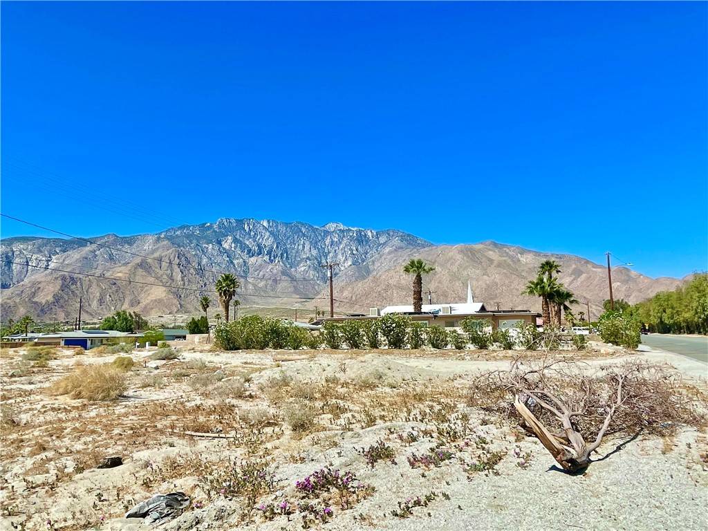 Palm Springs, CA 92262,293 W Tramview