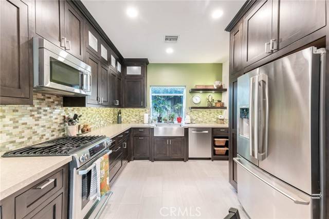 Chatsworth, CA 91311,9130 Grundy LN