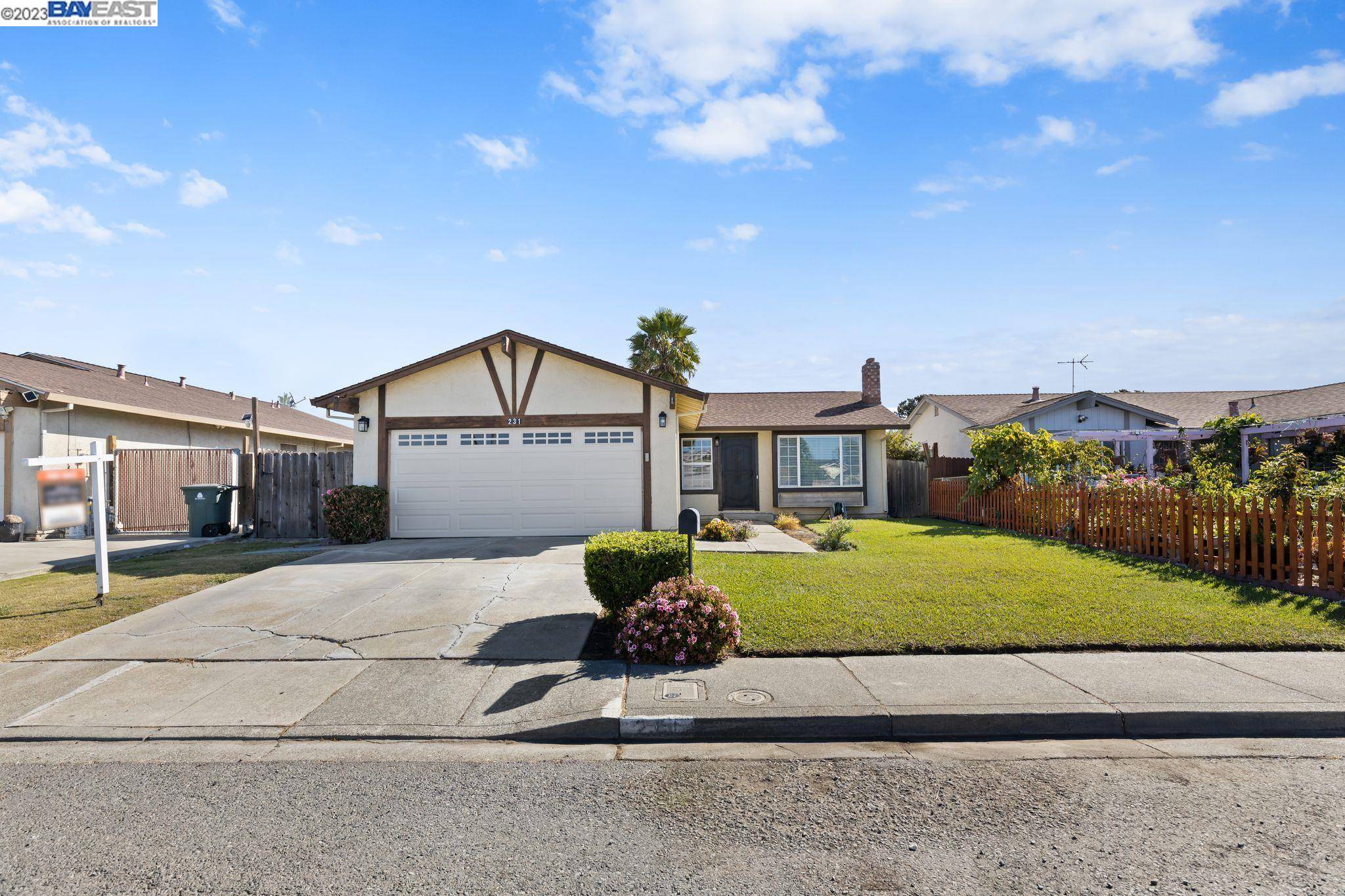 Vallejo, CA 94589,231 River Pines WAY