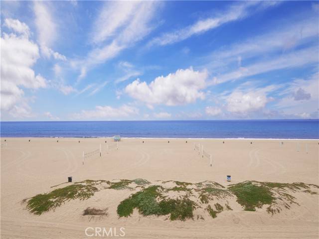 Manhattan Beach, CA 90266,808 The Strand