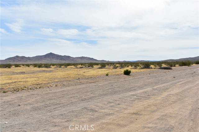 Helendale, CA 92342,0 Frontier Rd-18
