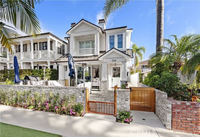 Corona Del Mar, CA 92625,708 1/2 Marguerite