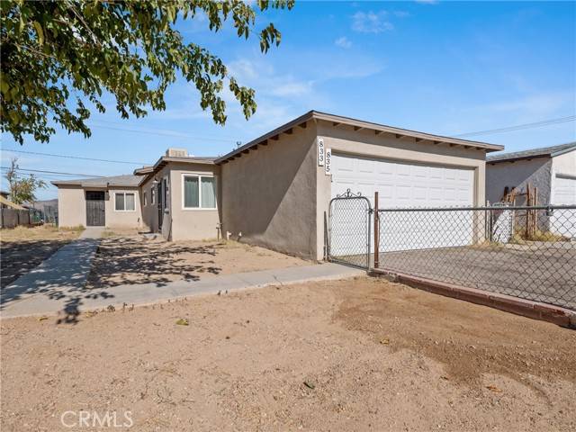 Barstow, CA 92311,835 E FREDRICKS ST