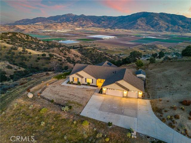 Tehachapi, CA 93561,27550 Skyline DR