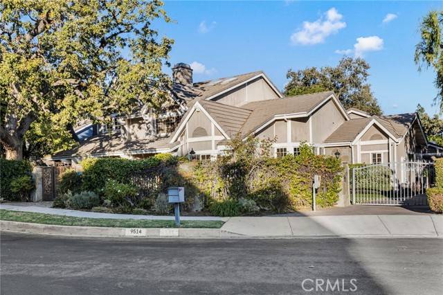 Chatsworth, CA 91311,9514 Oakridge PL