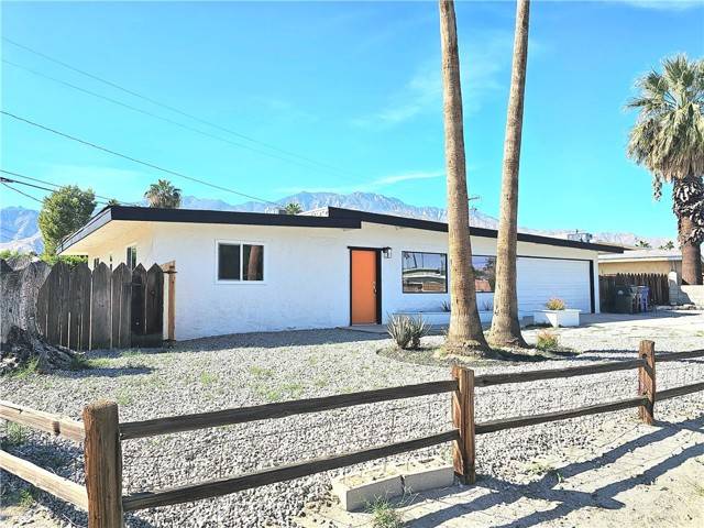 Palm Springs, CA 92264,903 S Avenida Evelita