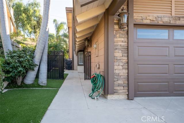 Anaheim Hills, CA 92807,6034 E Silverspur TRL
