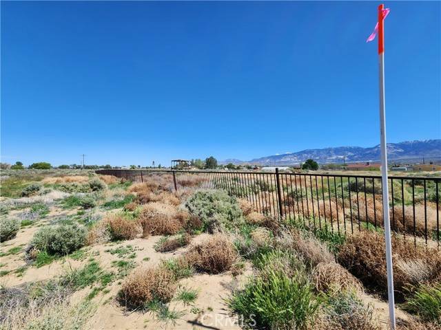 Lucerne Valley, CA 92356,1 AC Near Sunset RD