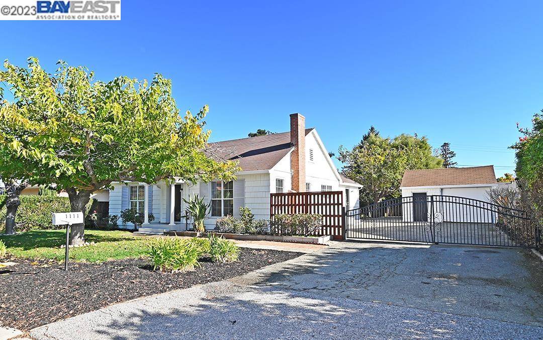 Mountain View, CA 94040-2946,1111 El Monte