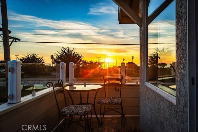 Morro Bay, CA 93442,301 Mindoro ST