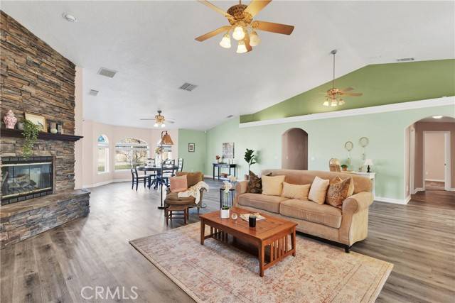 Helendale, CA 92342,26600 Lakeview DR