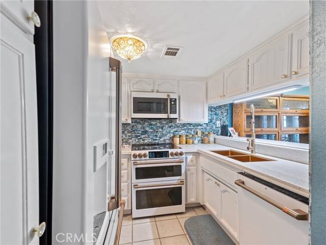 Helendale, CA 92342,14736 Chaparral LN 2