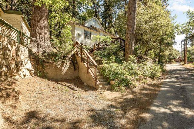 Rimforest, CA 92378,1232 Scenic WAY