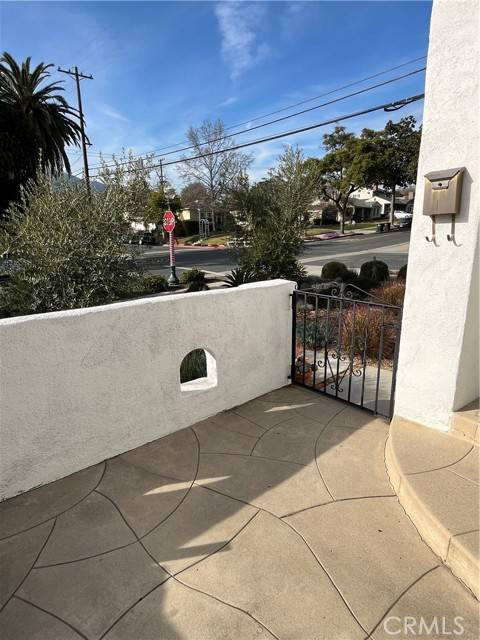 Glendale, CA 91208,3468 Las Palmas AVE